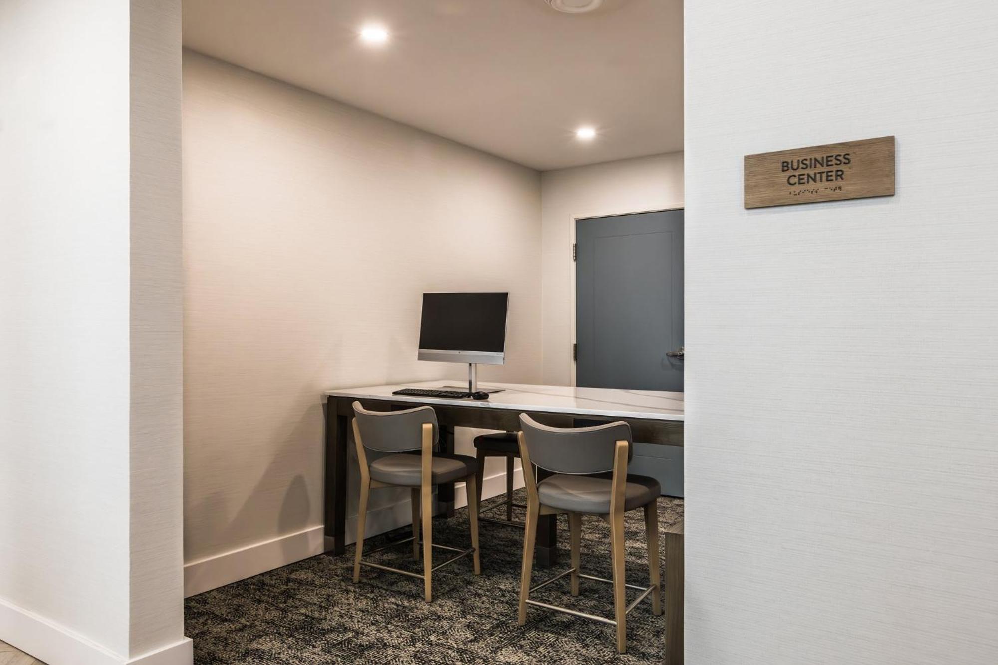Staybridge Suites - Dawson Creek By Ihg Екстериор снимка