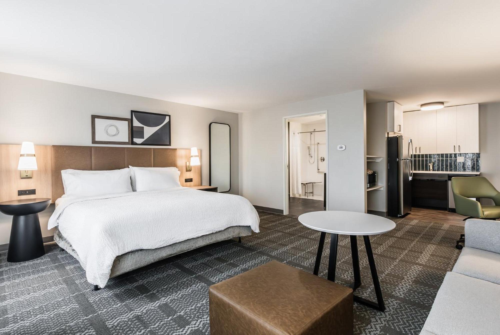 Staybridge Suites - Dawson Creek By Ihg Екстериор снимка