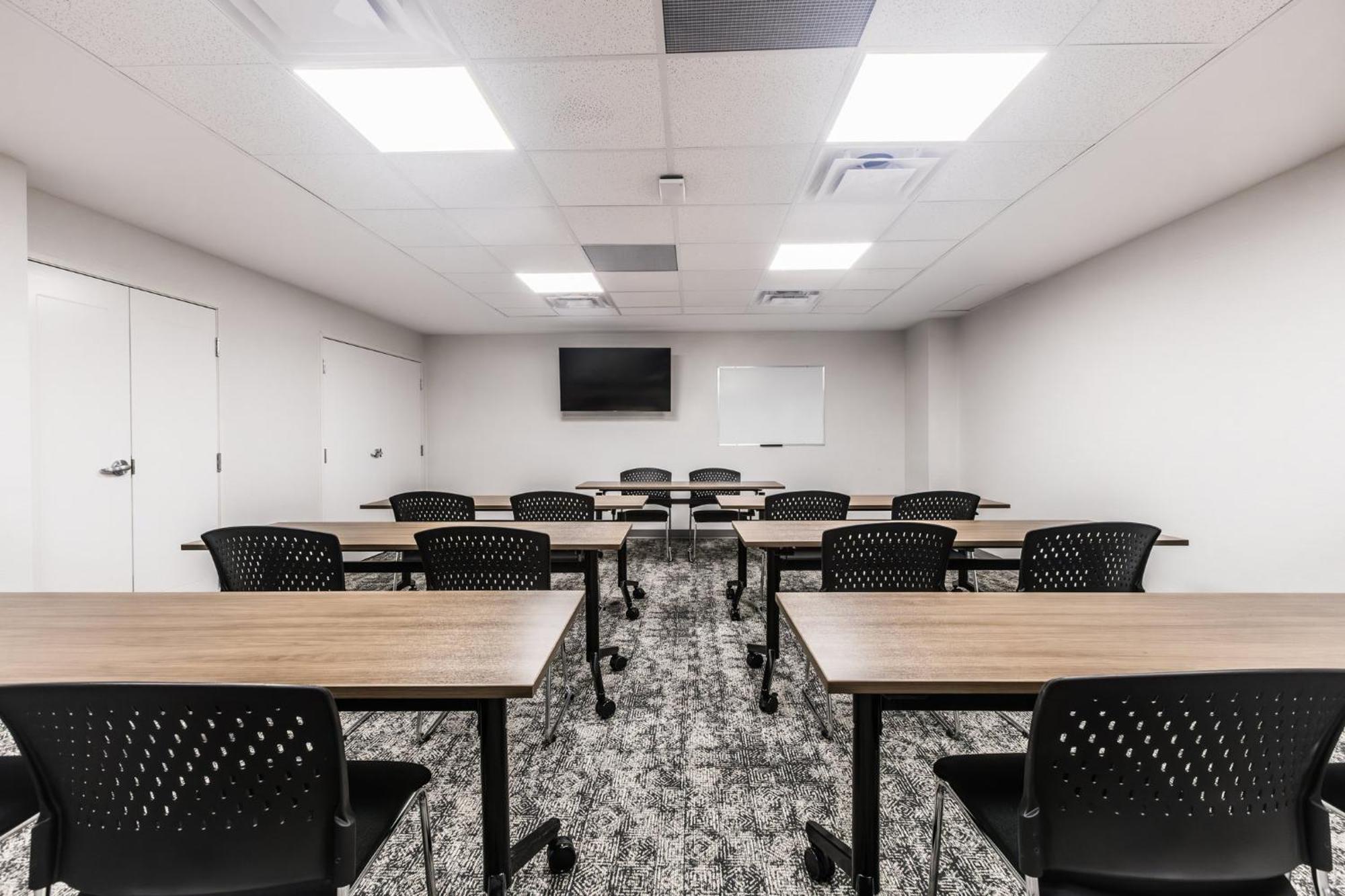 Staybridge Suites - Dawson Creek By Ihg Екстериор снимка