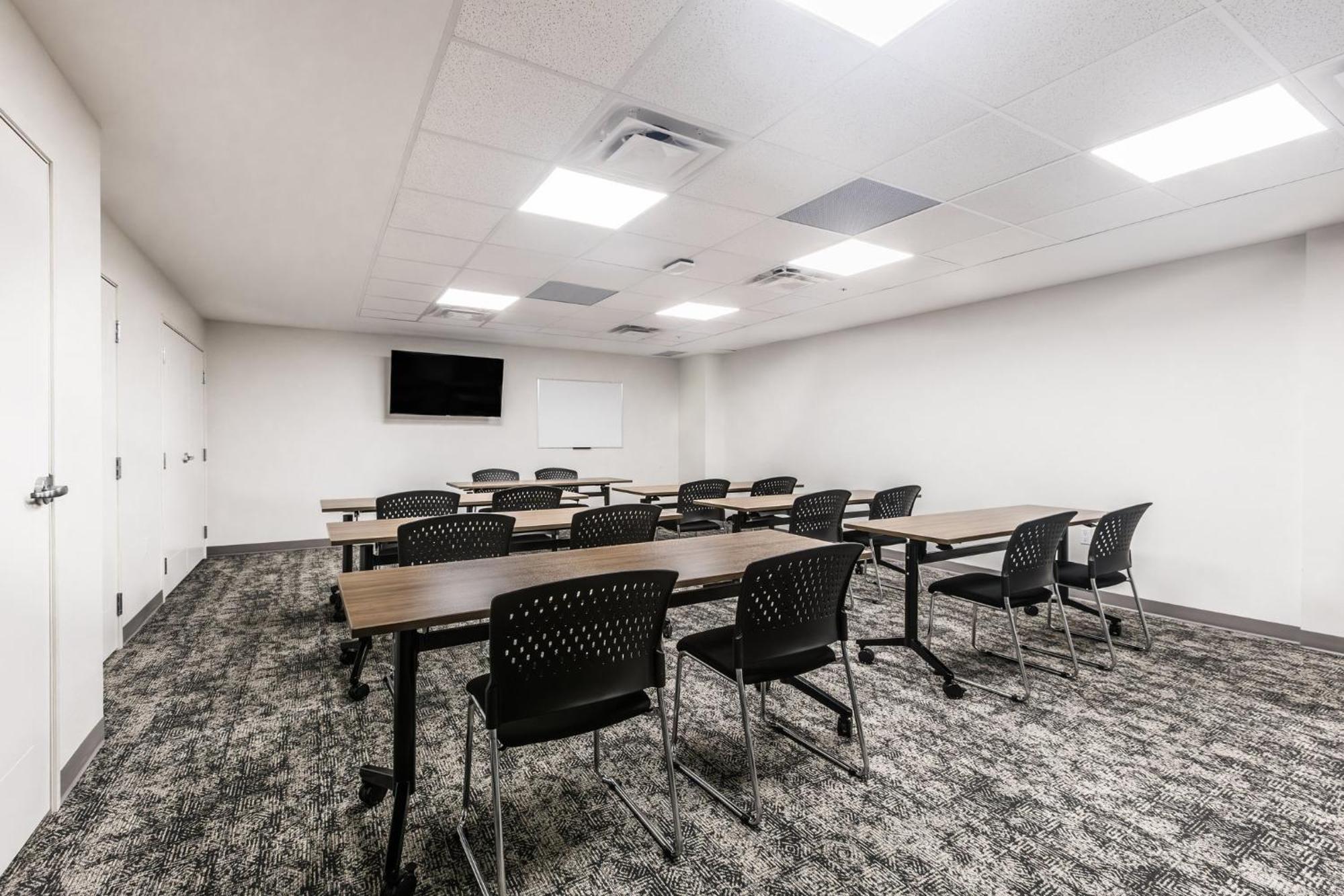Staybridge Suites - Dawson Creek By Ihg Екстериор снимка