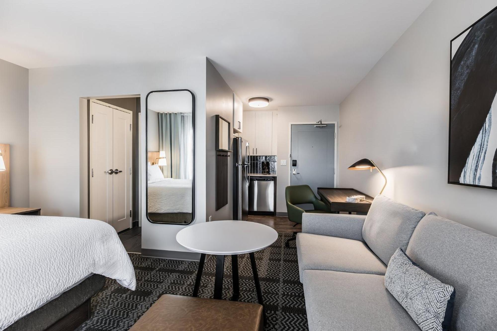 Staybridge Suites - Dawson Creek By Ihg Екстериор снимка