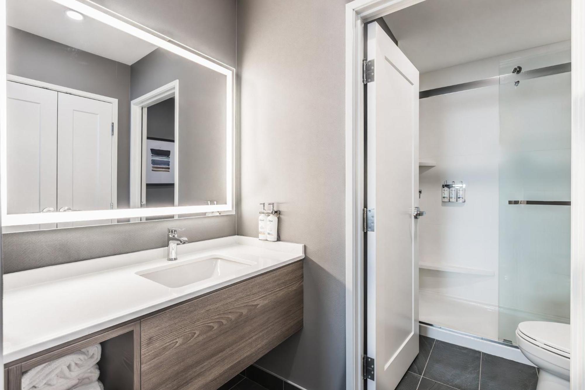 Staybridge Suites - Dawson Creek By Ihg Екстериор снимка